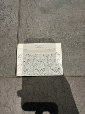 Goyard cardholder  - Knappt använd goyard plånbok, finns 6 färger finns, pris kan diskuteras vid snabb affär eller vid köp av flera