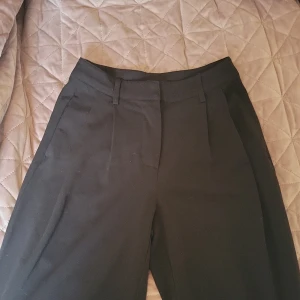 Kostym byxor - Super fina kostymbyxor. Har använt en gång. 