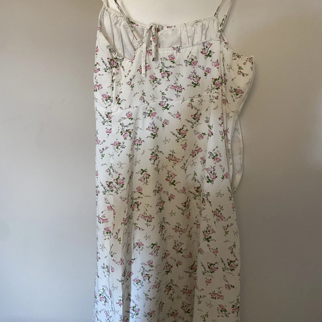 Blommig klänning - 91