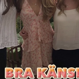 Zara klänning  - Säljer nu min skit snyggq zara klänning då jag har tröttnat lite på den. Topp skick !