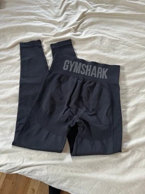 Gymshark Flex High Waisted leggings  - Storlek S, använd en gång. Ord pris 549kr, säljer för 220kr 