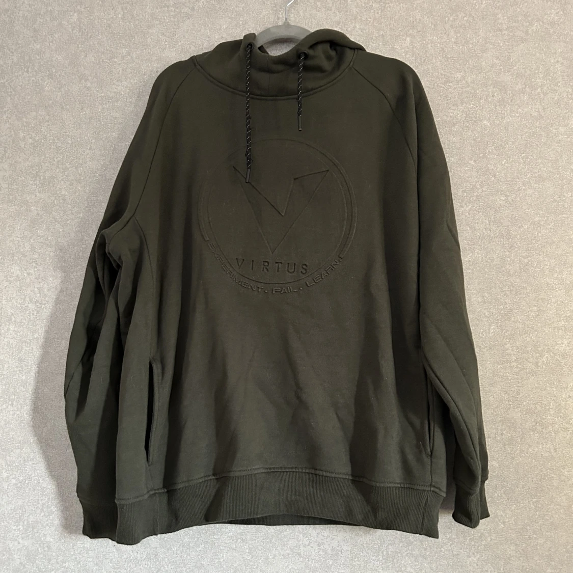 hoodie virtus