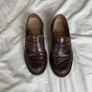 Loafers  - Loafers från Samsøe Samsøe😜 För stora för mig tyvärr:( 37a men sitter som en 38a