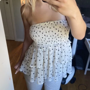 Super söt kjol/topp - Kjol/ topp från Lindex som man kan använda lite som man själv vill💕💕