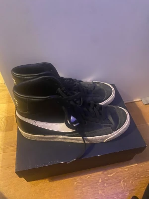 Nike - Ett par helt oanvända blazers