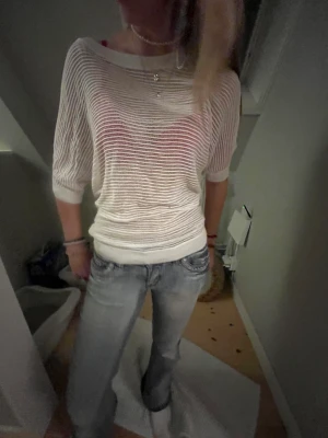 Unik stickad tröja  -  jätte cool och unik trekvarts t-shirt❤️