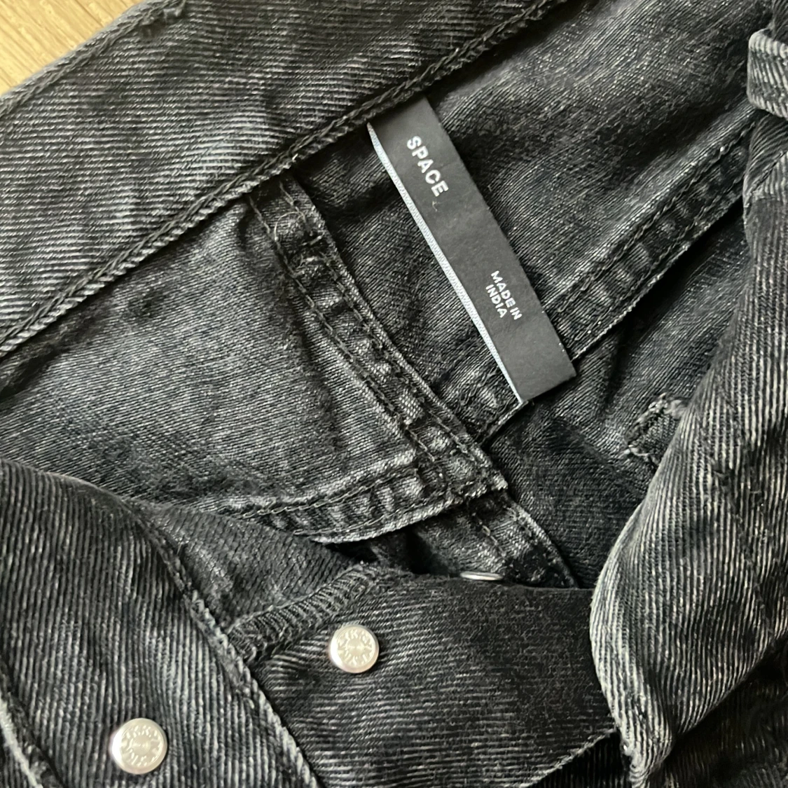 Weekday space jeans strl. 29/32 - 90