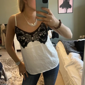 Linne - Jätte snyggt linne! Jätte bra skick!💞