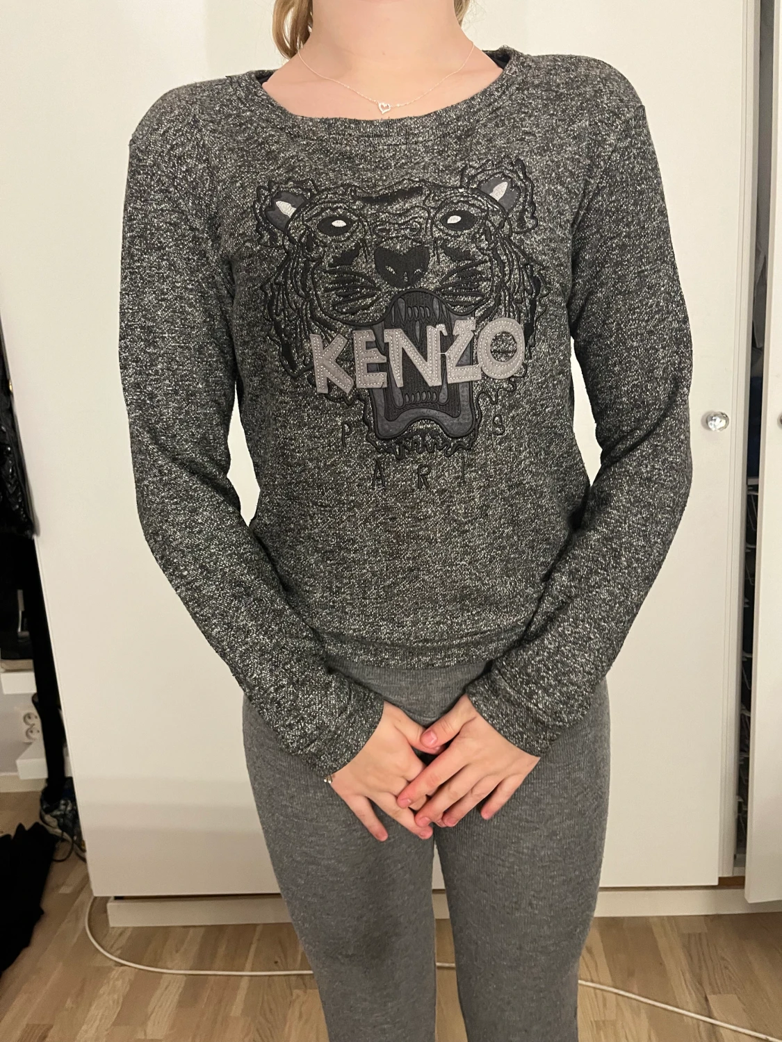 Grå kenzo Paris tröja