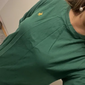 Ralph lauren tröja  - Jätte fin Ralph lauren tröja. Den kommer inte till användning. Skriv vid frågor 😁🫶