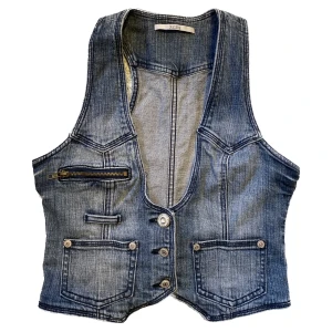 Jeans väst - Så fin jeans väst Skulle säga strlk S