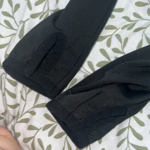 Helt ny nike tröja tränings använd 1 gång för liten 🥺 - Inga fläckar ingeting helt ny använd en gång bara 