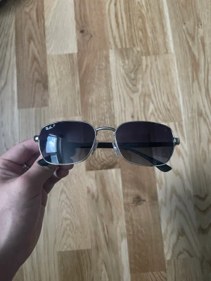 Rayban solglasögon - Skick: använd ett fåtal gånger  