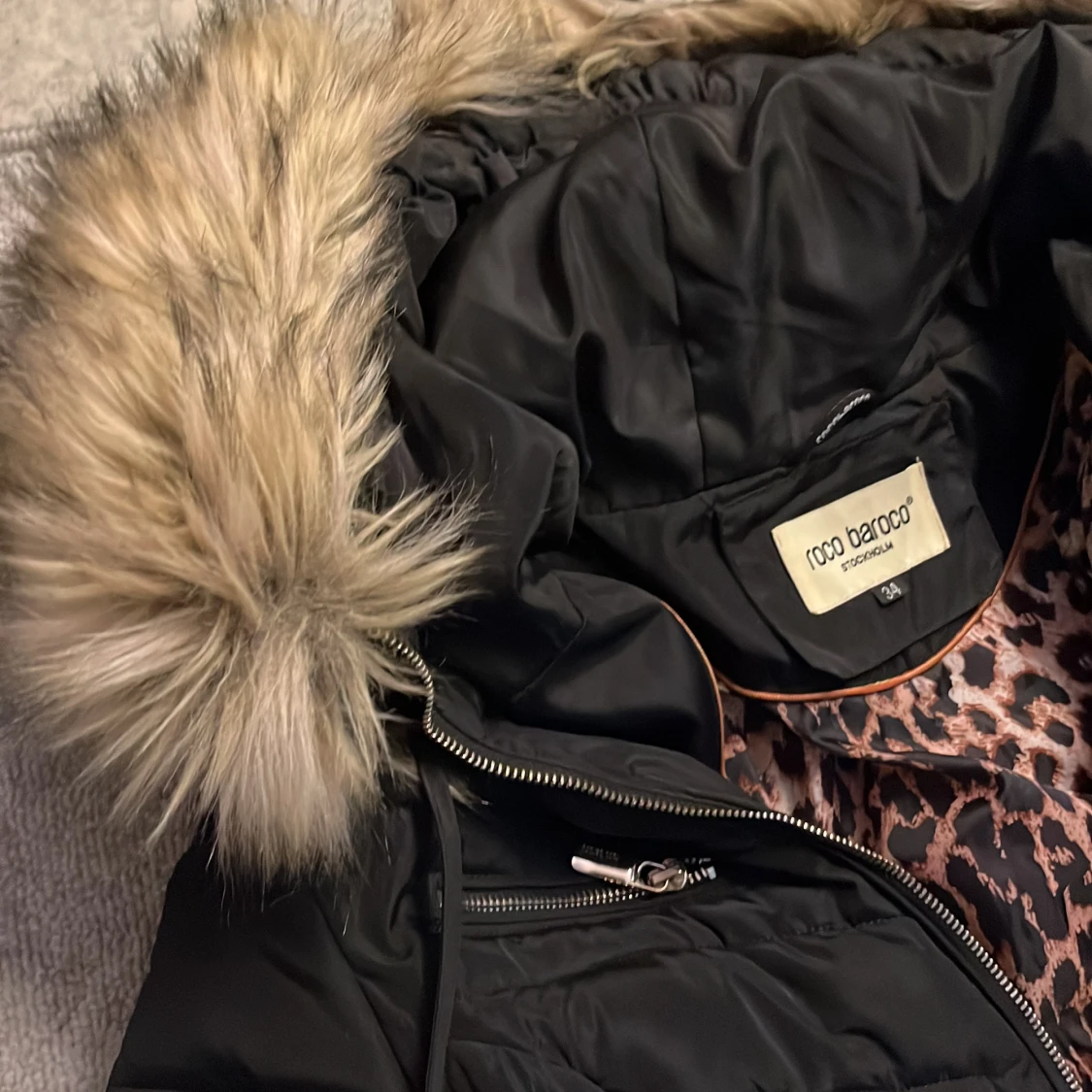 Jacka med päls - 91