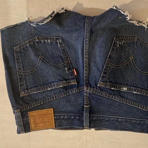 Levis shorts - Så fina Levis shorts som tyvärr blivit för små, så fin färg och perfekta nu på sommaren 