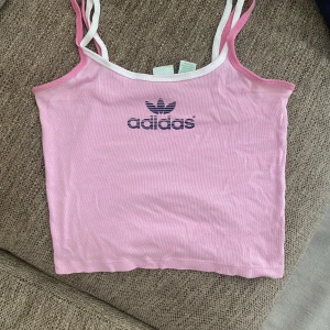 Linne retro - En rétro top från humana jag själv har aldrig använt den! Så fin och söt till sommaren 