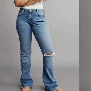 Gina tricot full length Flare jeans i storlek 34, ny skick.💘 ny pris 500