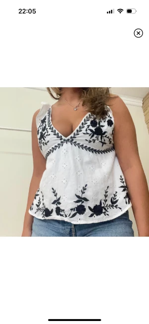 Zara topp - Jättesöt topp köpt på zara för 350kr förra sommaren💕