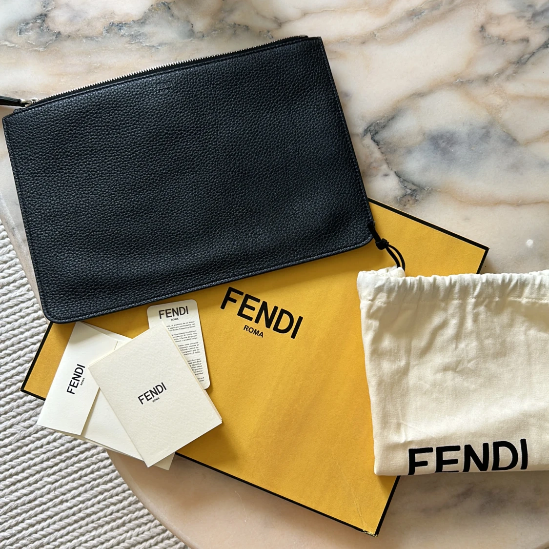 Fendi clutch 👝 - 90