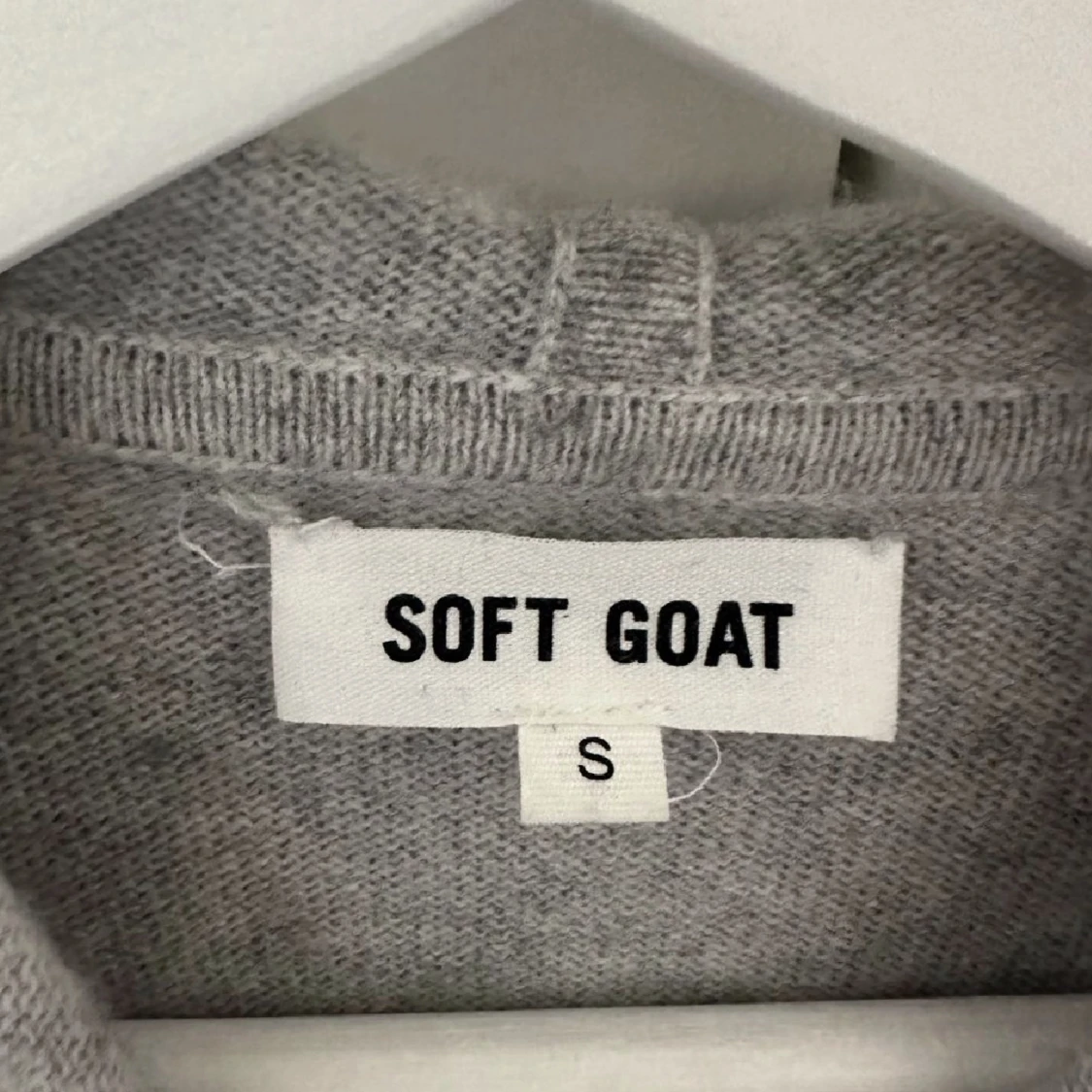 Soft goat hoodie - 91