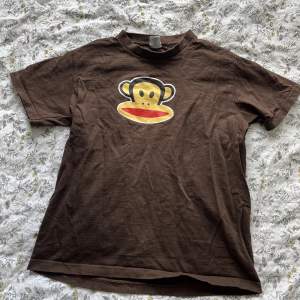 Paul Frank T-shirt, storleken motsvarar ca strl S dam