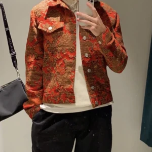 Sunflower jacka - Unik jacka från danska märket Sunflower, olika matrial/textur,   Använd ett fåtal gånger, nypris 3,900 kvitto finns, passar S/M, condition 10/10