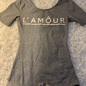 Topp  - Bra skick och storlek S 