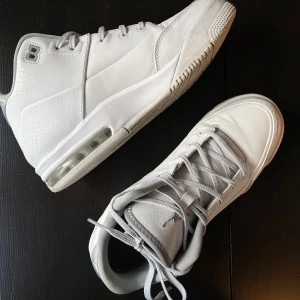 Jordan Flight Origin 3 - Väldigt bra skick!  Modellen säljs inte längre!
