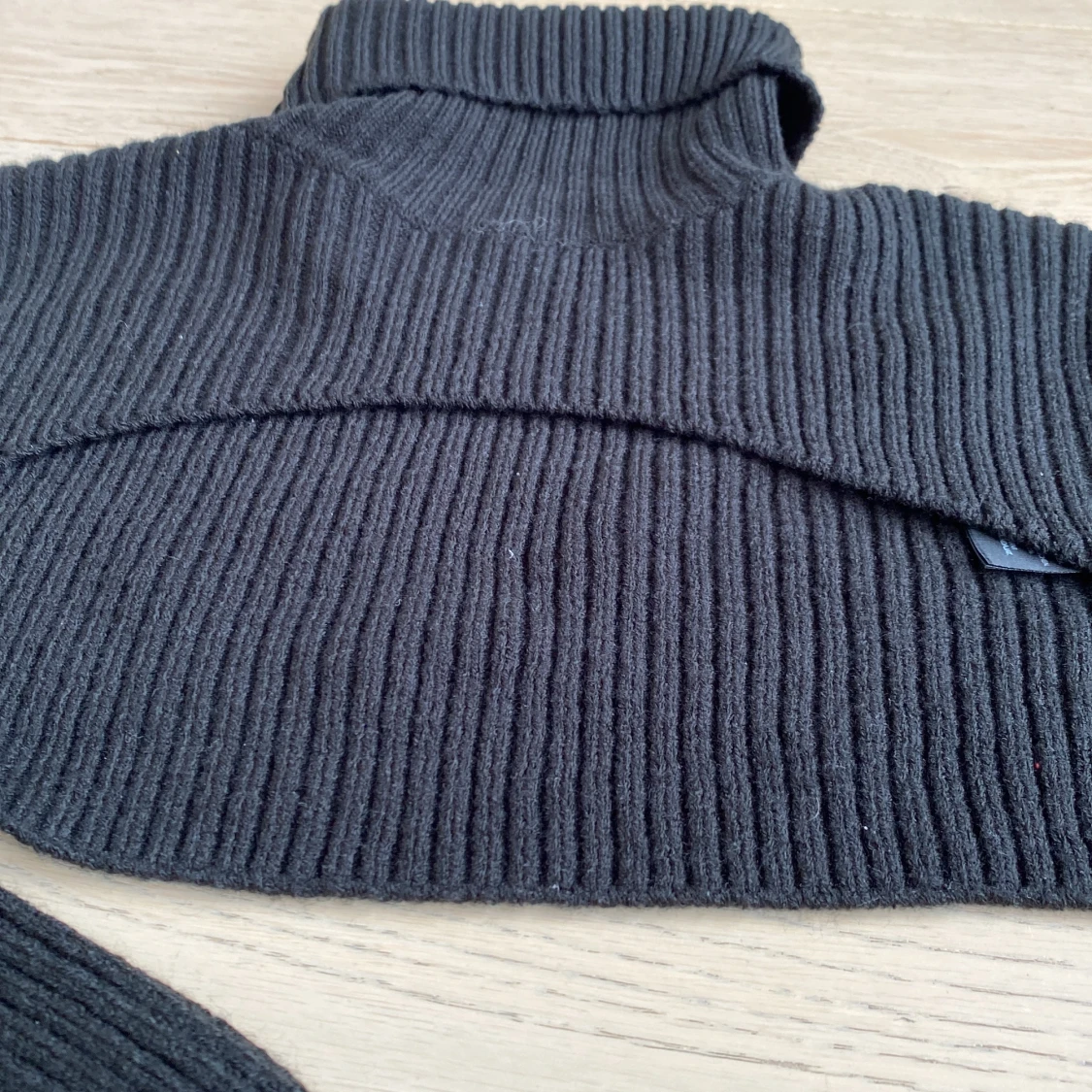 Hal h&m tröja  - 91