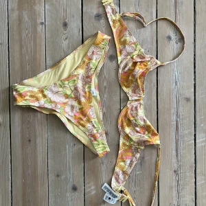 Monki bikini - Använd en gång. 
