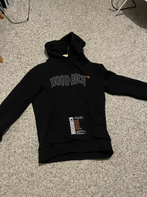 Hoodrich Hoodie svart - Svart Hoodrich hoodie storlek M