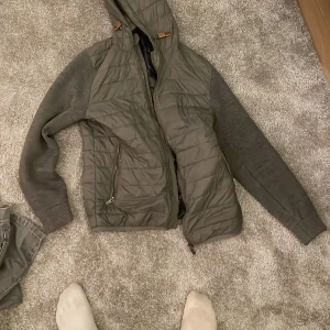 Massimo dutti cardigan - Efterfrågad Massimo dutti cardigan fräss och snygg