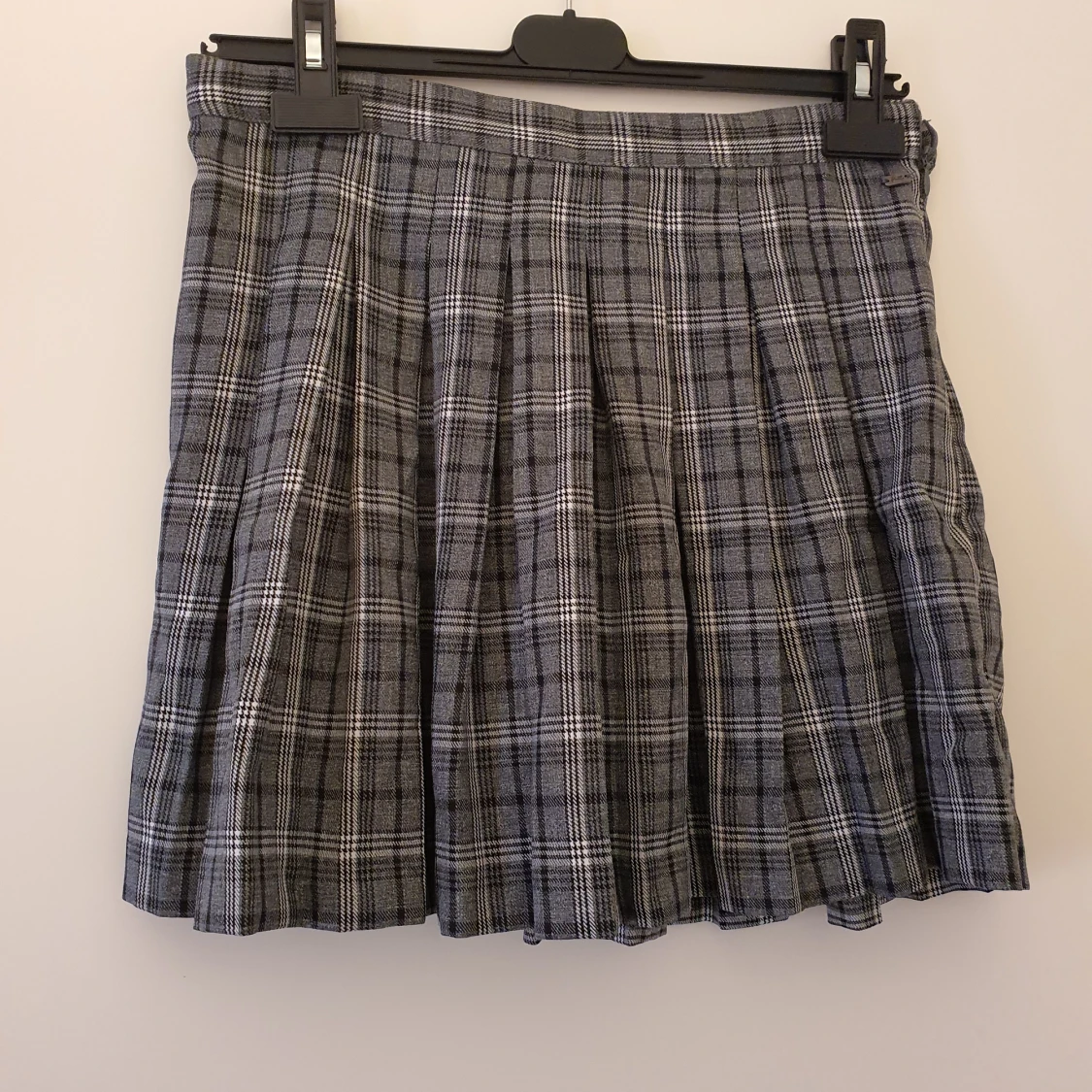 Pull & Bear veckad kjol