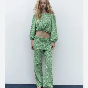 SÖKER det här setet i xs eller s - SÖKER setet från zara i xs eller s