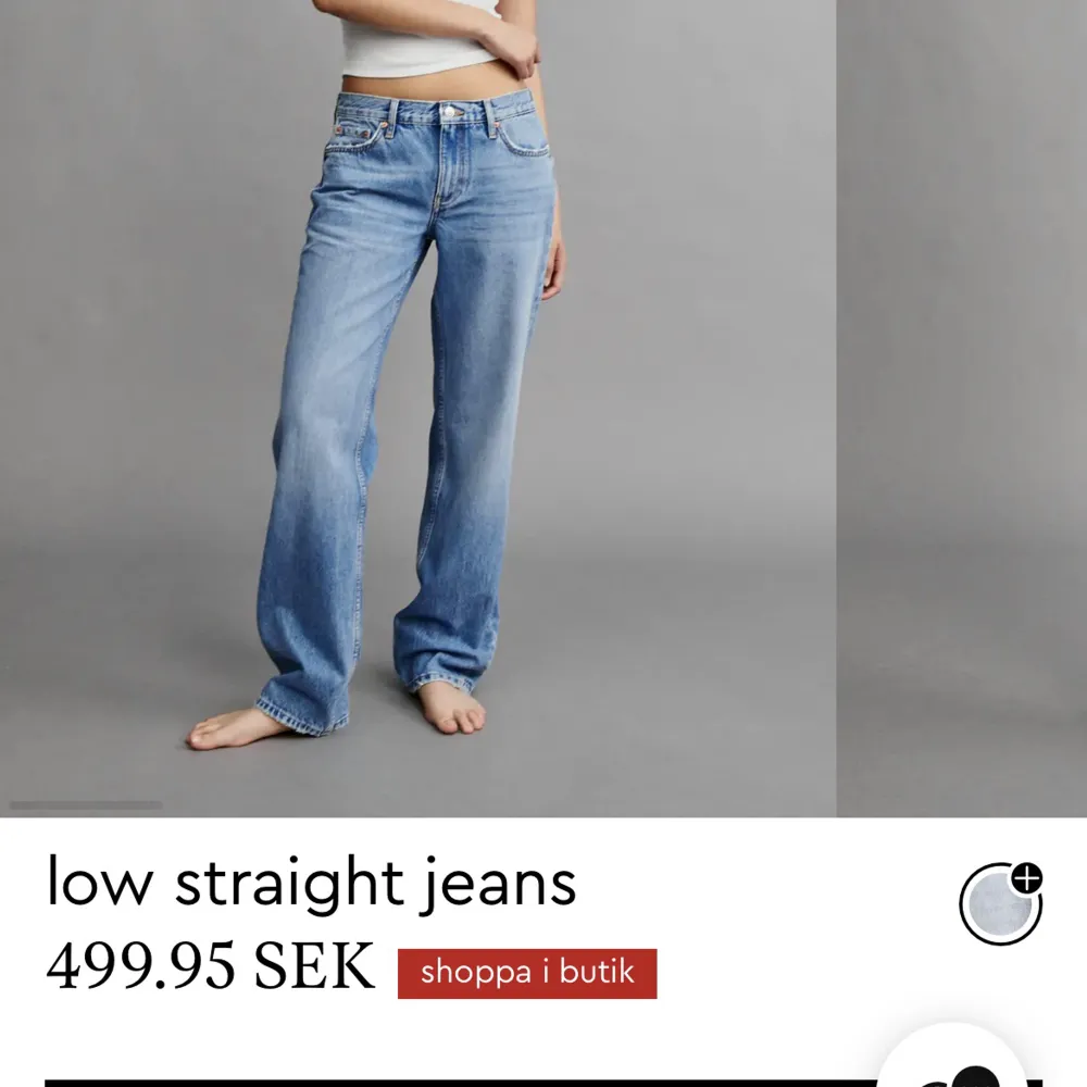 Slutsålda Low straight jeans från Gina Tricot. Storlek 34 men passar allt imellan 34-38 beroende på hur man vill att dom ska sitta! Fint skick. . Jeans & Byxor.