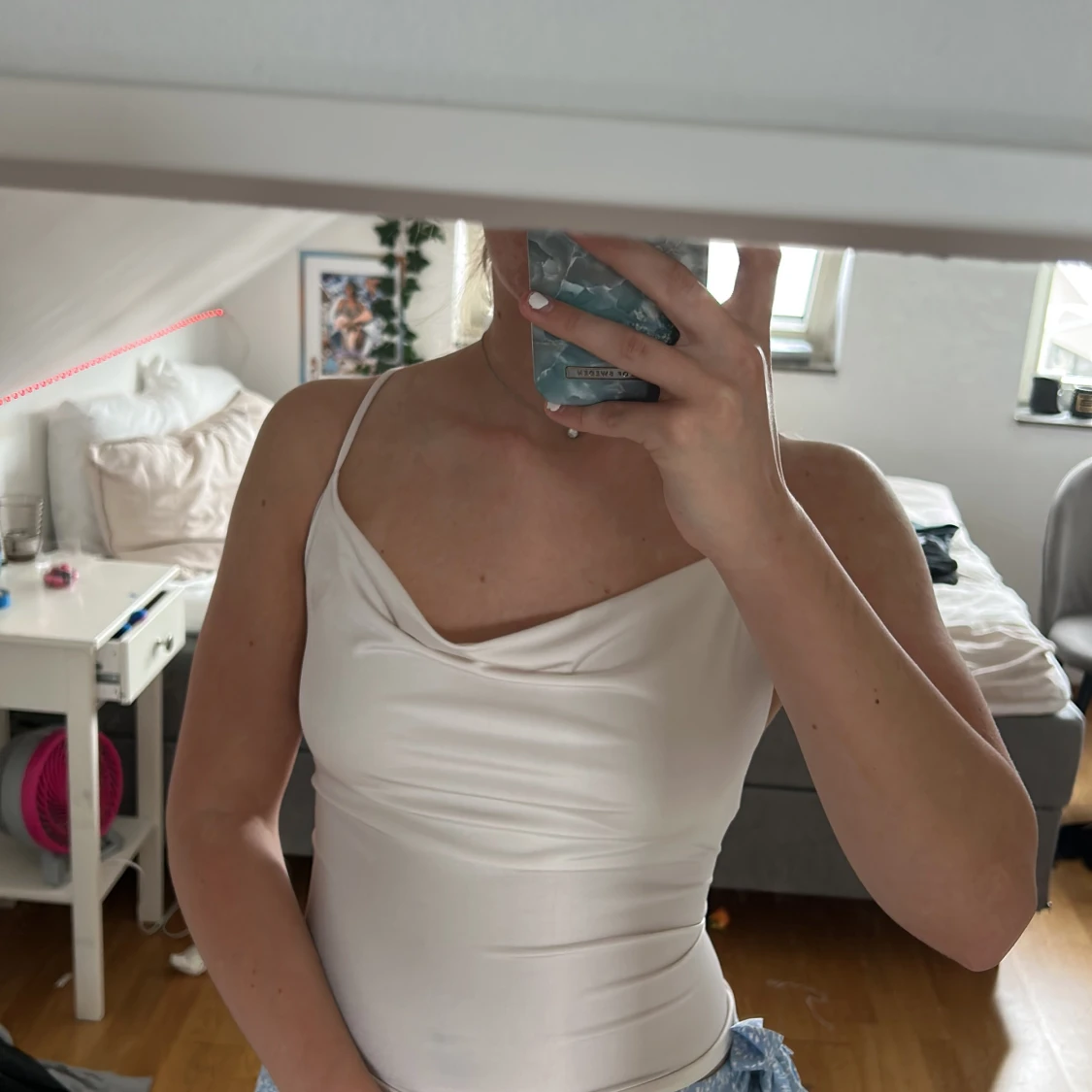 Linne me ryggdetalj  - 1