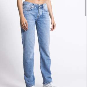 Jeans från Lager 157. ”Icon” i strl xxs. Nypris 400kr men säljer för 100kr