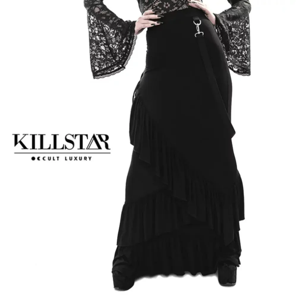 Killstar Wicked Wanderer Maxi Skirt  Nyskick! Stay vampy in this soft and fitted flattering skirt that has a witchy layered look with detachable straps and zip closure.  Stl S. Använd gärna köp-knappen 💖💖💖. Kjolar.