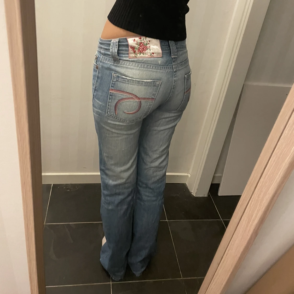 Lågmidjade jeans💖 - 90