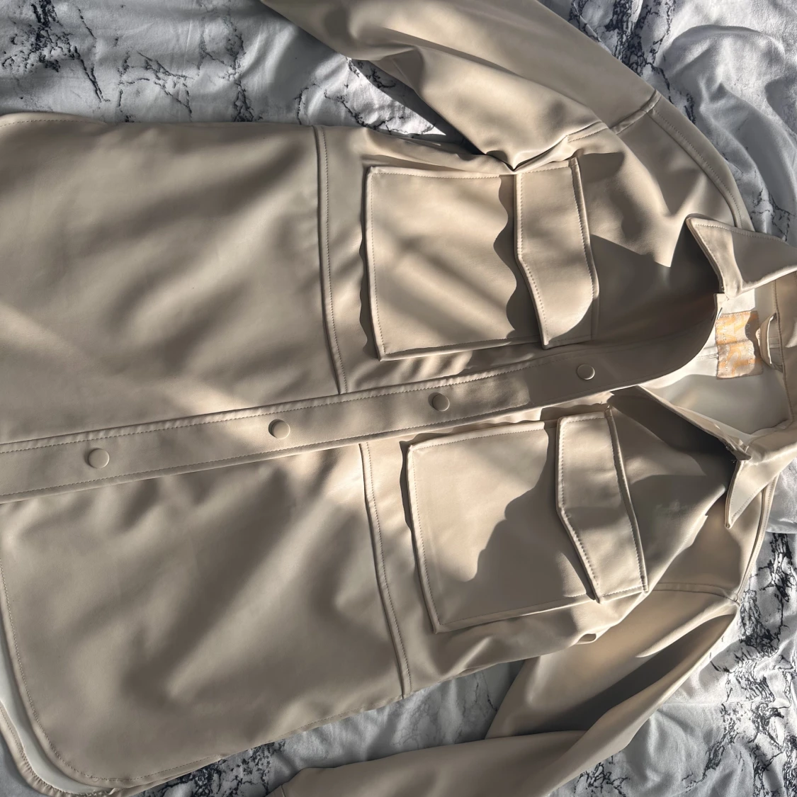 Skin kappa, jacka från NEW YORKER har använt den bara ett par gånger ❤️ - 90