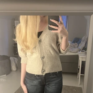 Stickad kofta✨✨ - Fin stickad kofta!💕