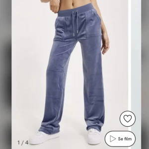 juicy byxor - säljer dessa för använder dom inte. dom e i jätte bra skick o inga skador. kom privat för fler bilder. NYPRIS: 1200kr