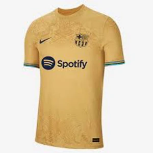 Barca/barcelona tröja  - Säljer för jag köpte fel storlek och den är lite lång på mig, äkta har lapp kvar med kod man kan scanna. Hör av er vid frågor(pris kan diskuteras)💞