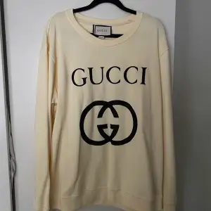 Oanvänd Gucci tröja 1:1