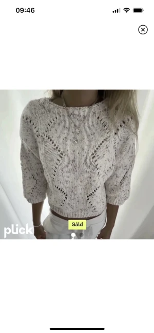 Trekvatsärmad tröja - Säljer min snygga trekvartärmade tröja. Sparsamt använd och bra skick!💞