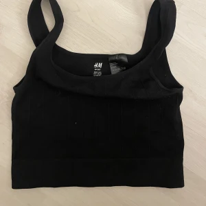 Oanvänd sportbh - Oanvänd