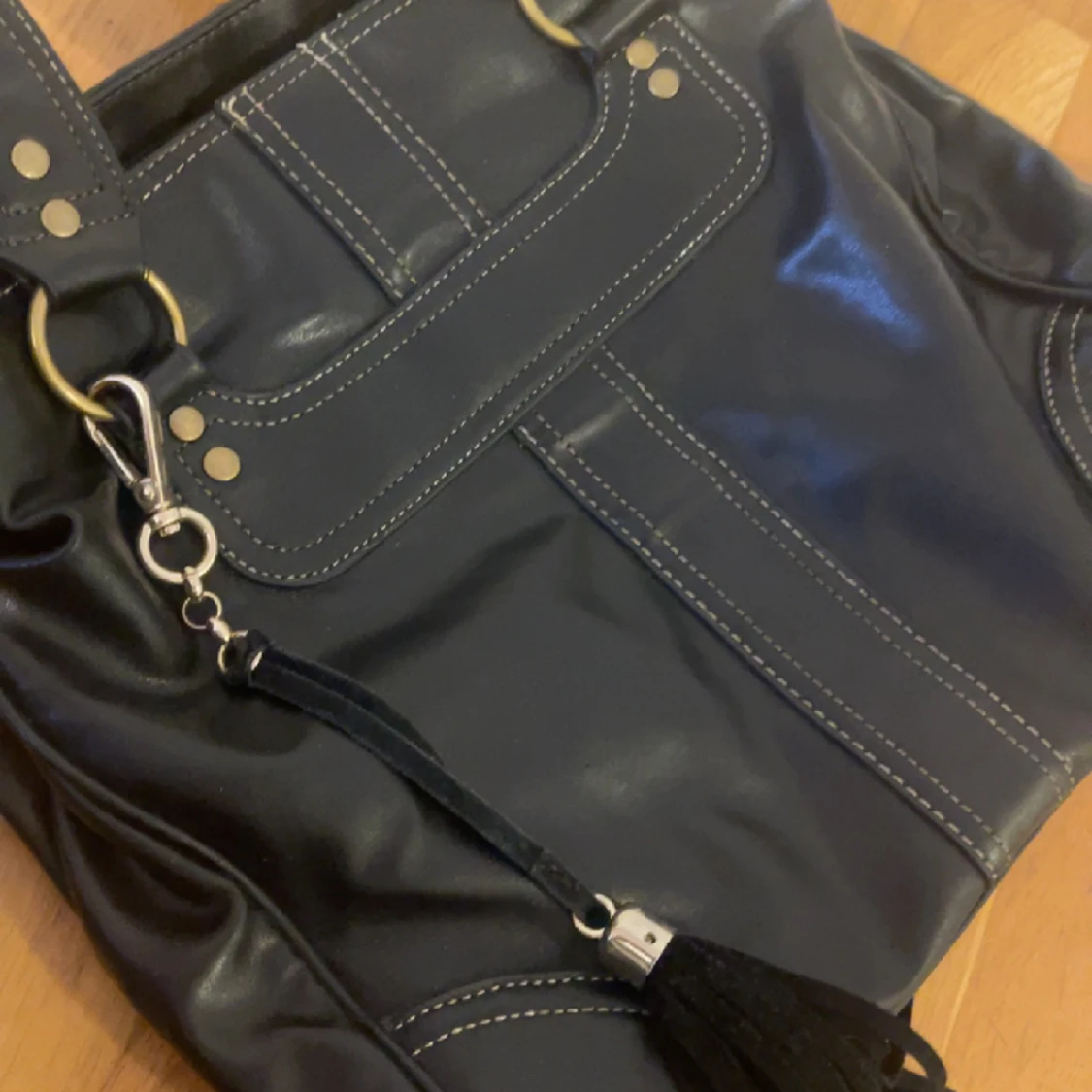 Svart medelstor Väska - 90