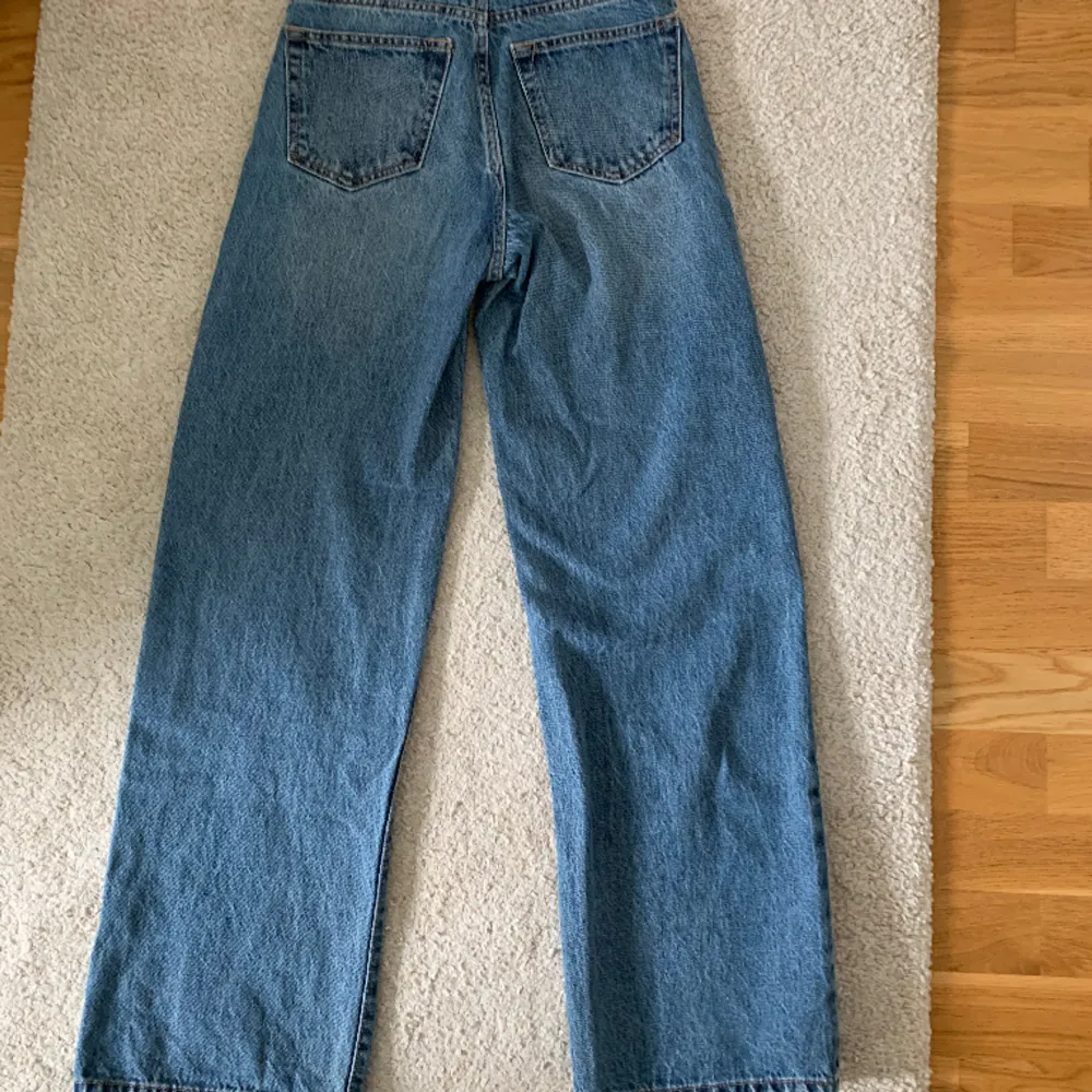 Jeans från lager 157 i modellen ”boulevard” . Jeans & Byxor.
