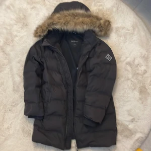 Gant vinter jacka - Gant vinterjacka i bra skick 