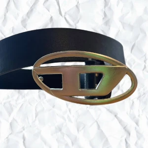 Diesel belt - Diesel bälte. Skicket är 10/10, ny. Köpte den för 1300kr. Mer information, bilder och prisdiskussion i dm. ✔️ Äkta ✔️